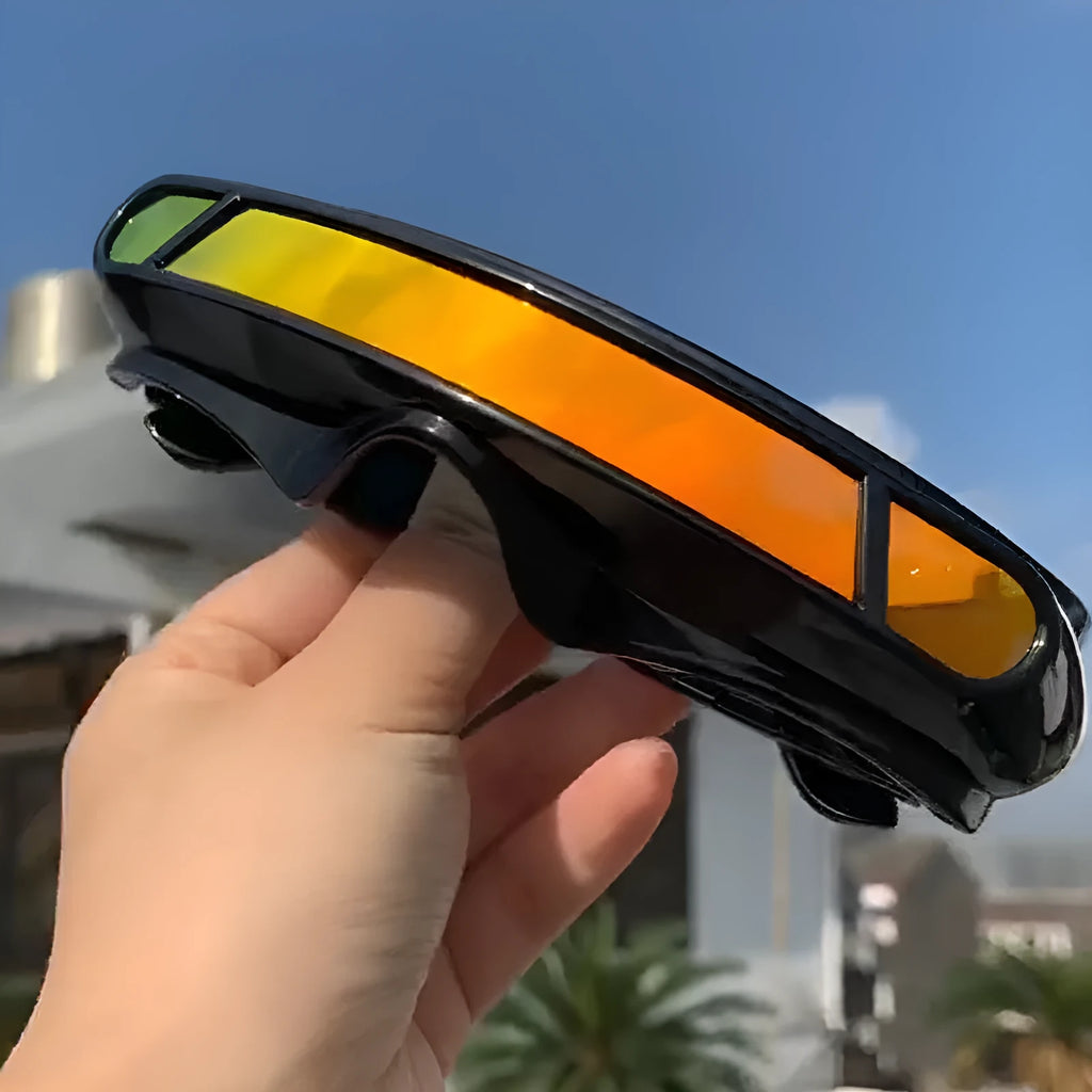 Polarised sports sunglasses with PC full rim frame in black with three lens colour options