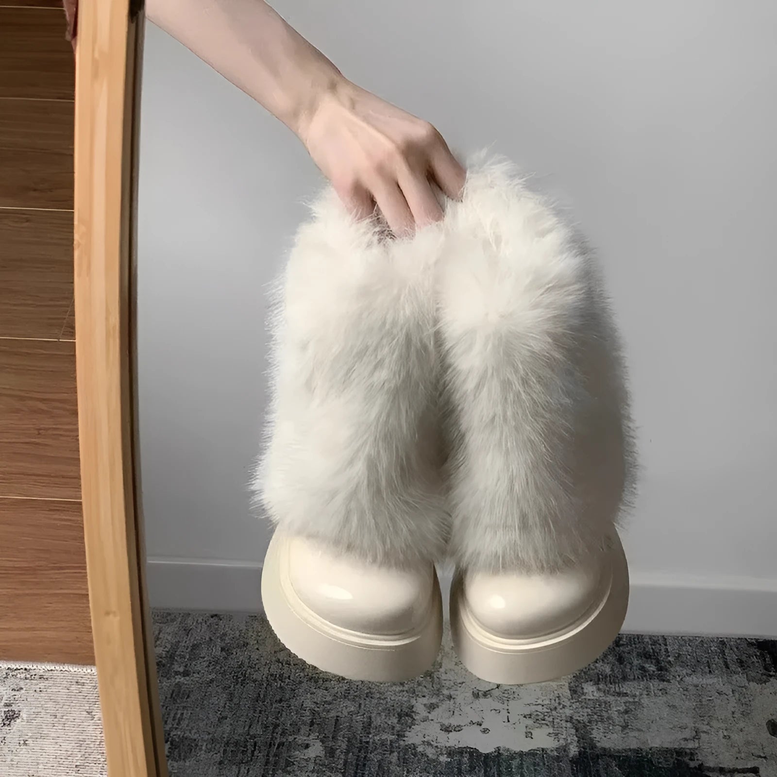 Women's black snow boots with fleece lining and waterproof platform, low-top winter footwear