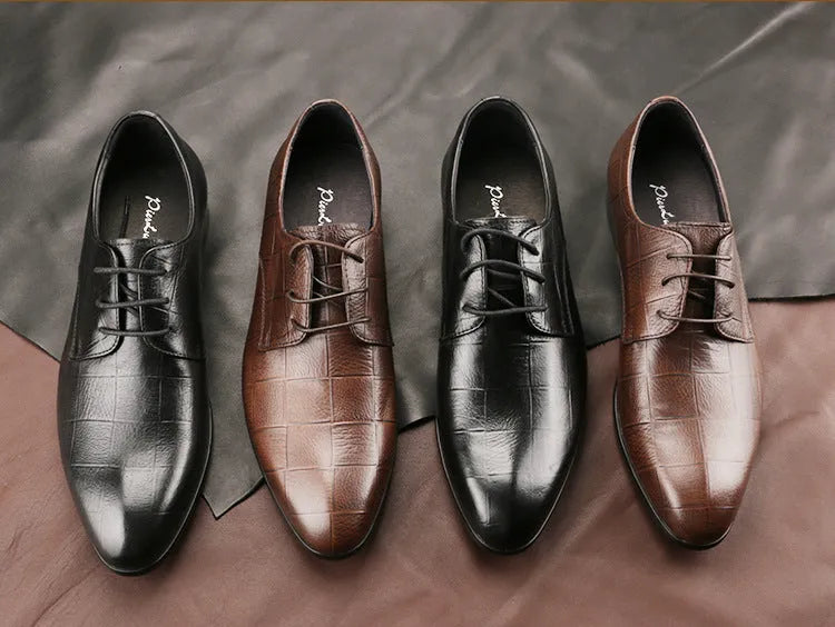 Men's black leather Derby shoes with rubber soles and pointed toe for business wear