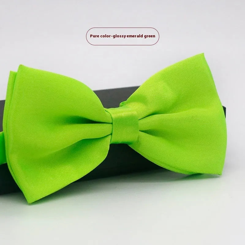 Men's solid colour formal bow tie in flat head style showing 12x6cm dimensions
