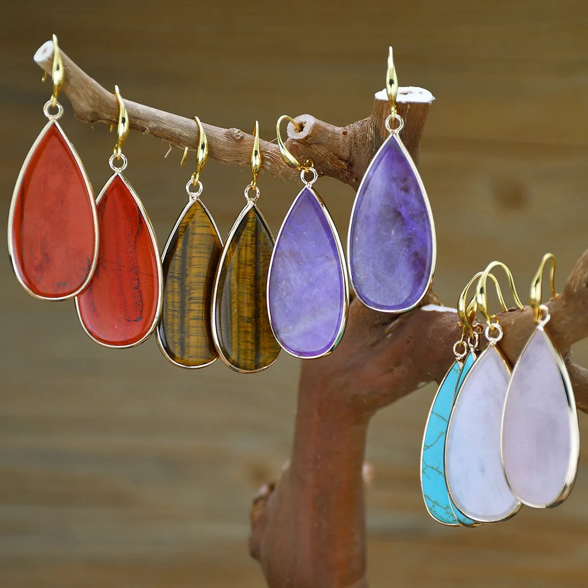 Vintage drop-shaped stone earrings in tigereye, amethyst, or turquoise with water droplet design