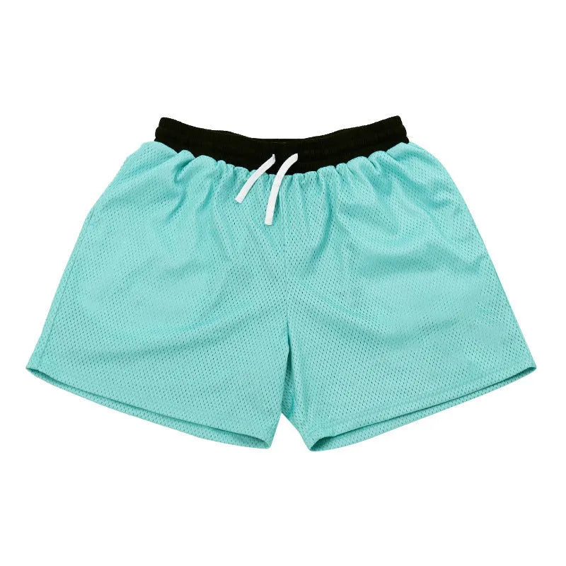 Men's mesh quick-drying sports shorts in solid colours for athletic activities