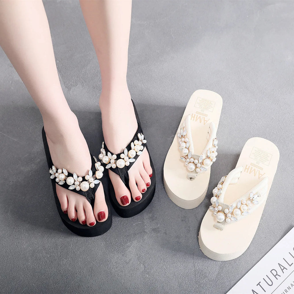 Women's black and beige heeled flip-flops with a cotton cloth upper, shown in sizes 35 to 40.