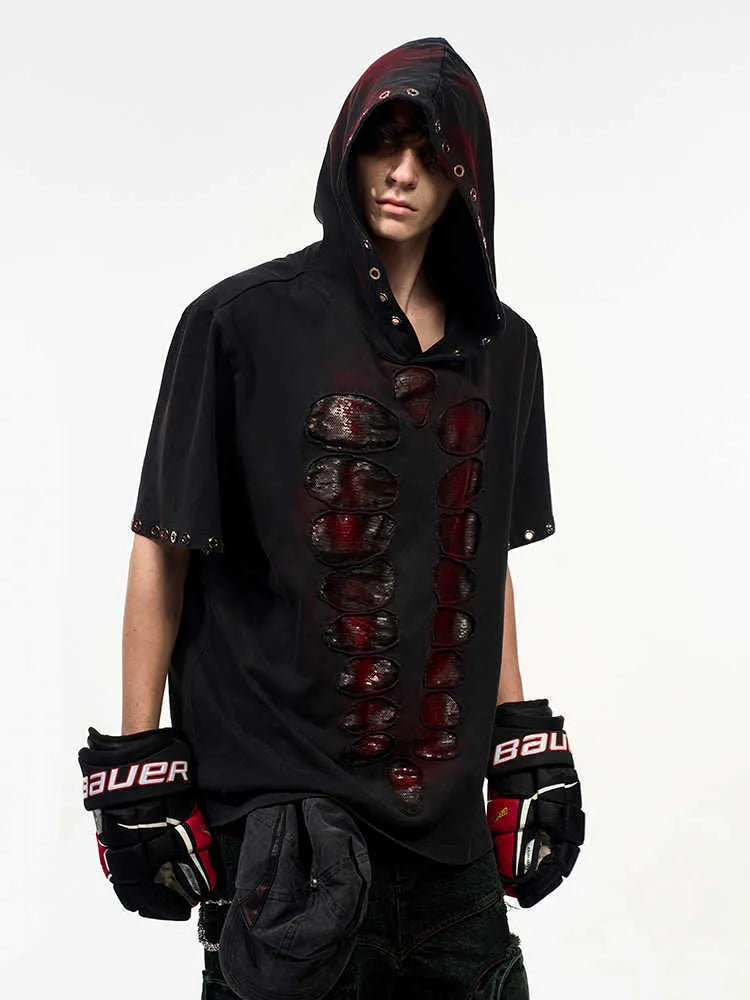 Black men's hooded T-shirt with sequin design and short sleeves in loose-fitting style