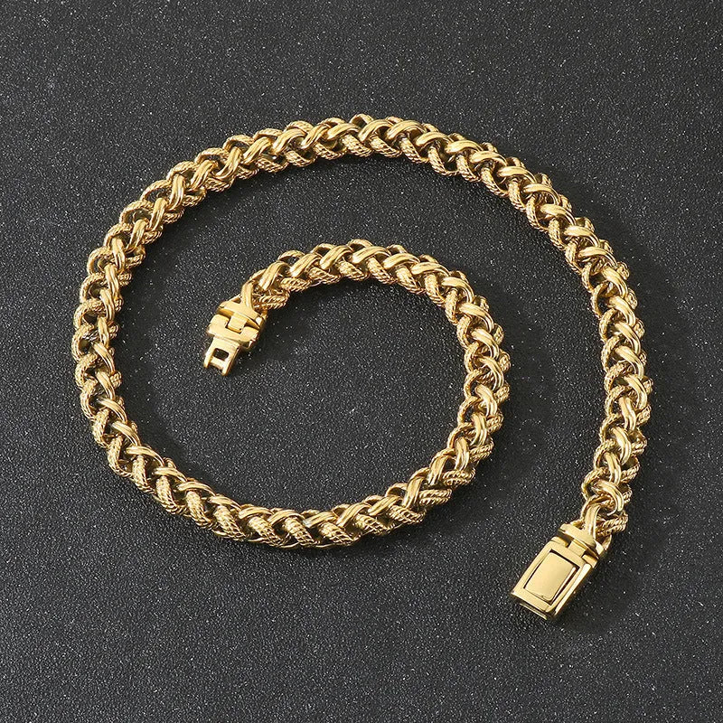 Men's geometric titanium steel necklace with hemp flower chain in antique silver colour