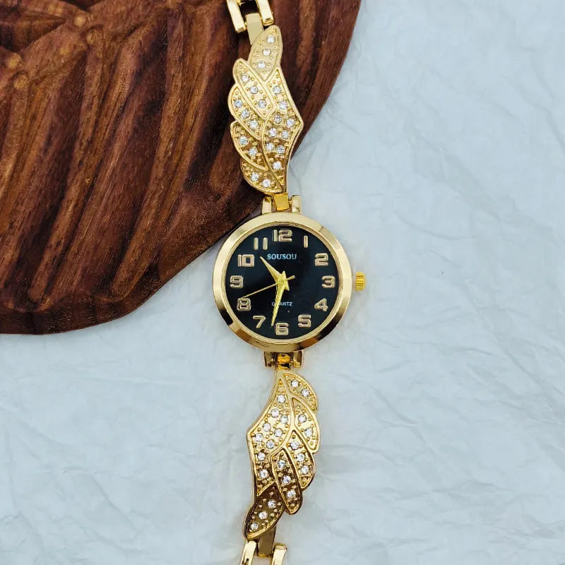 Women's stainless steel watch with round dial and vachette clasp buckle in gold colour option