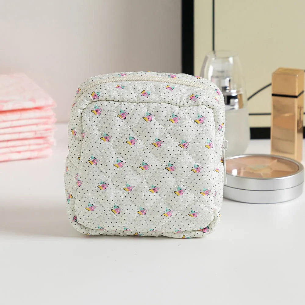 Polyester women's key storage bag with floral pattern in various colour options