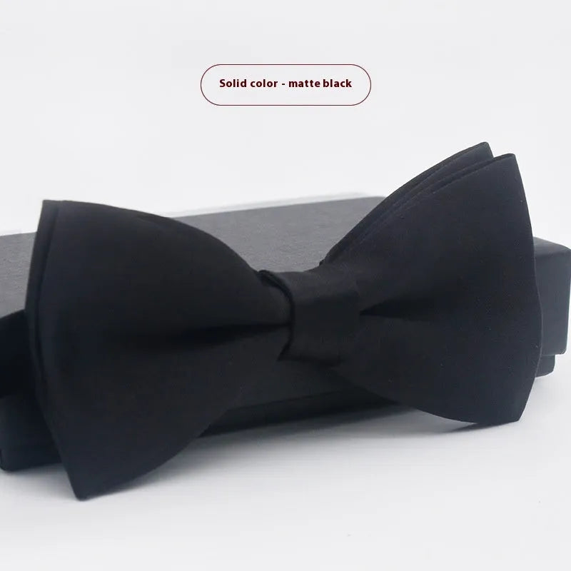 Men's solid colour formal bow tie in flat head style showing 12x6cm dimensions