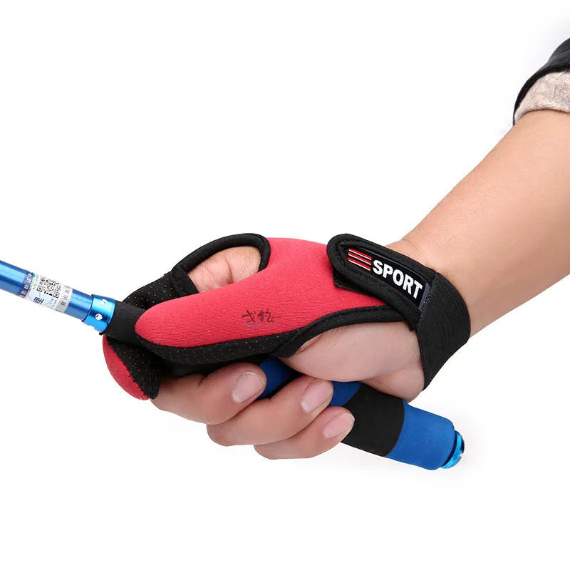 Two finger fishing glove for lure fishing with microfiber palm and diving cloth back in camouflage colour