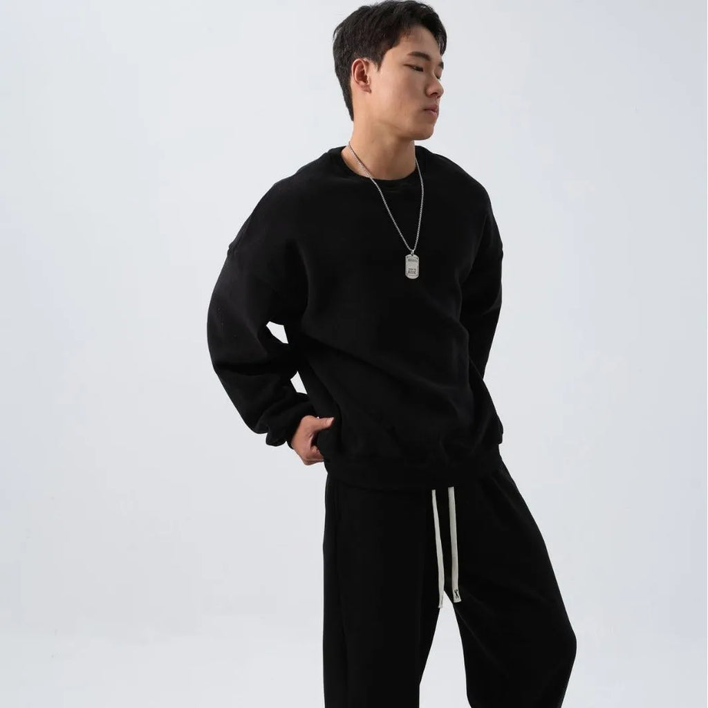 Men's polar fleece sports suit with crew neck top and loose padded trousers in five winter colours