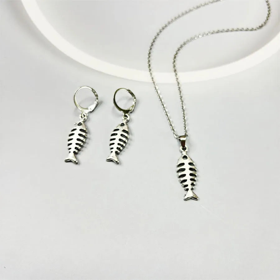 Fishbone pendant earrings and adjustable necklace set in retro alloy jewellery