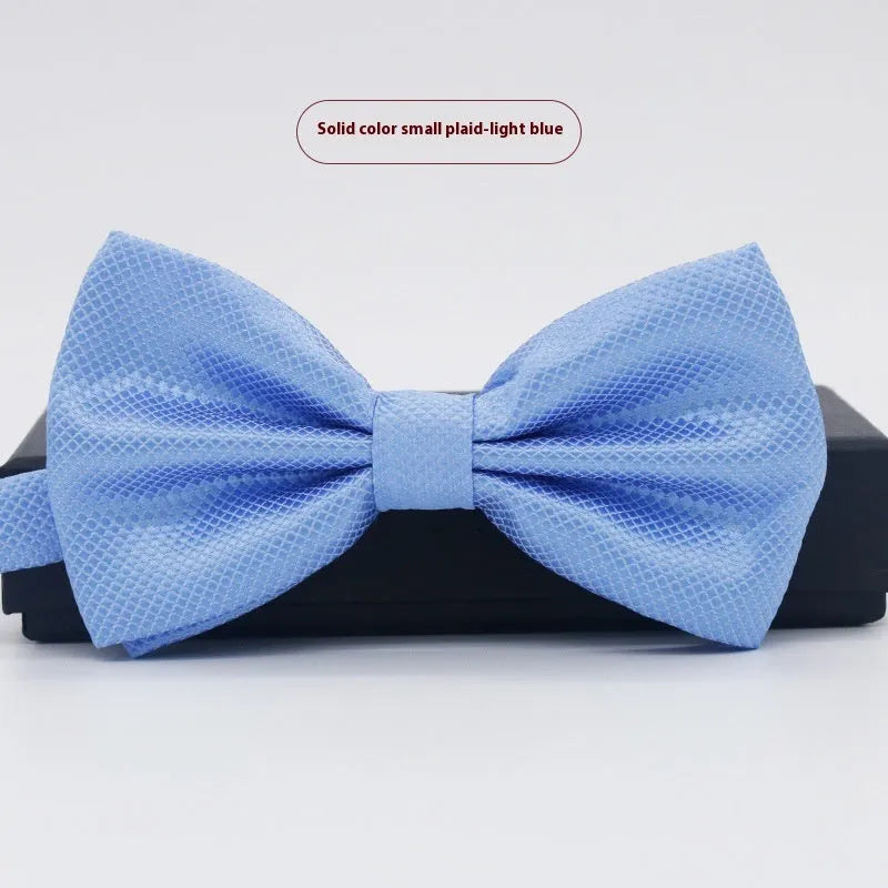 Men's solid colour formal bow tie in flat head style showing 12x6cm dimensions