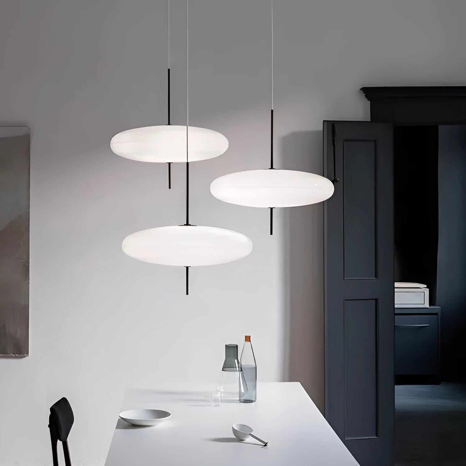 Nordic modern art retro chandelier with UFO-shaped shade in black and white colour option