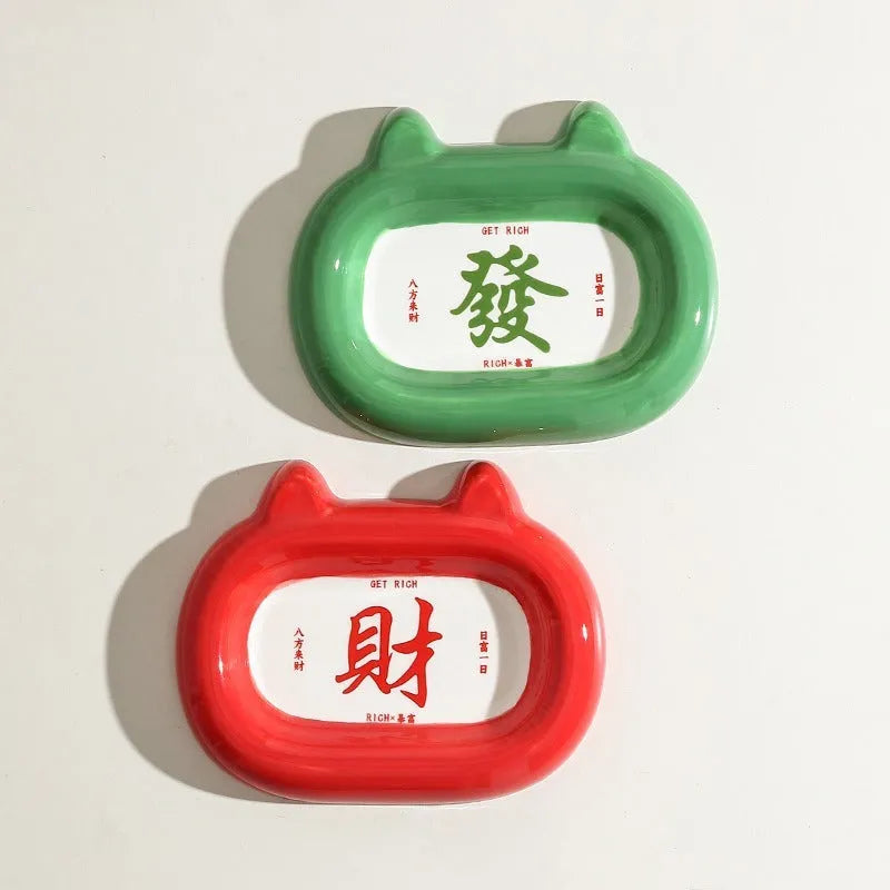 Ceramic pet bowl with animal design, 13.5cm diameter, for cat and small dog food or water.