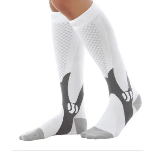 Graduated compression socks in athletic fit for running and travel
