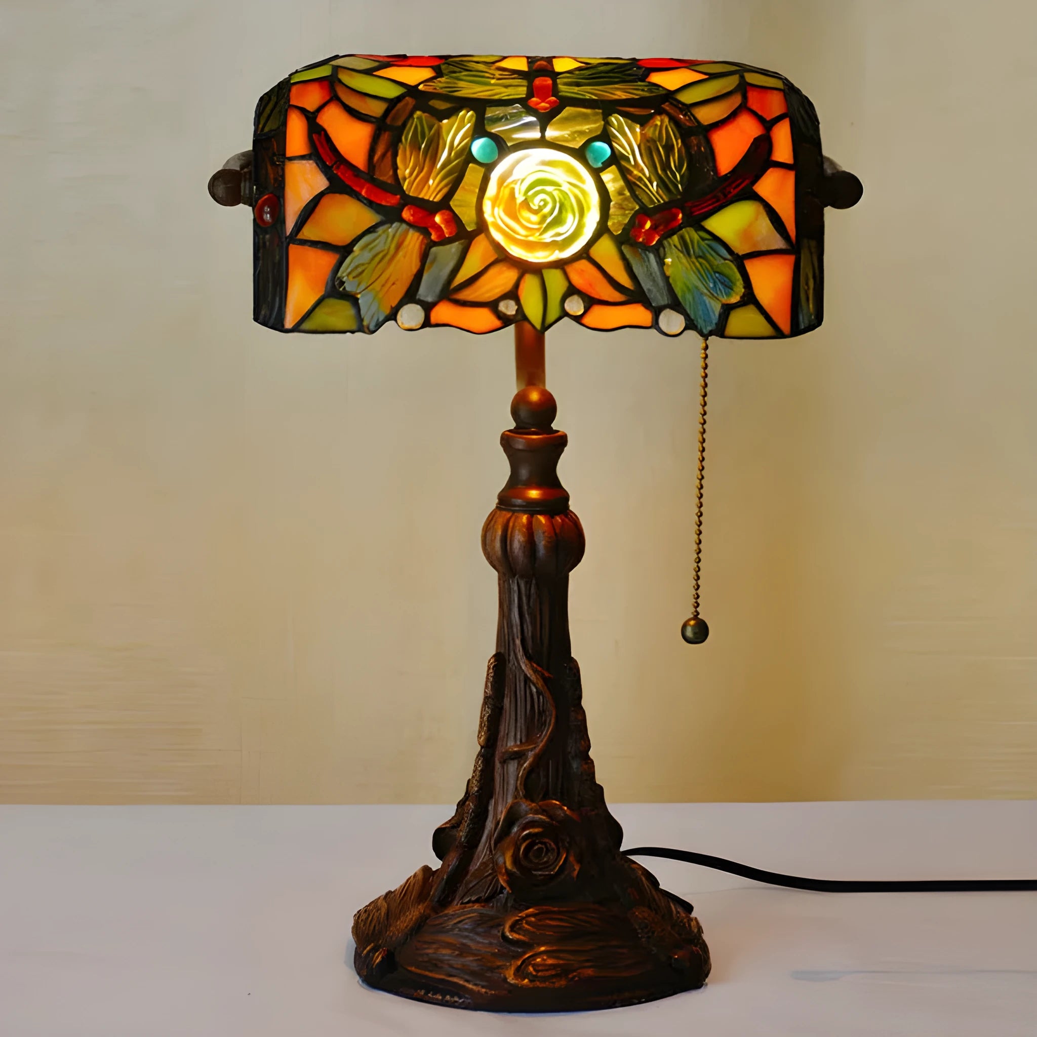 10-inch Tiffany stained glass table lamp with coloured panels and resin base, 25cm wide