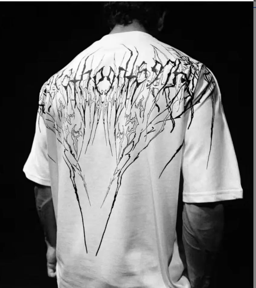 Loose fit cotton t-shirt in dark colour with short sleeves and gilding decorative detail