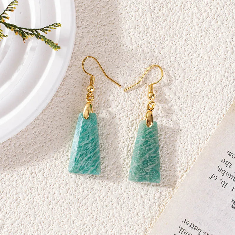 Amazonite rough stone trapezoid earrings with geometric shapes in gold or silver finish