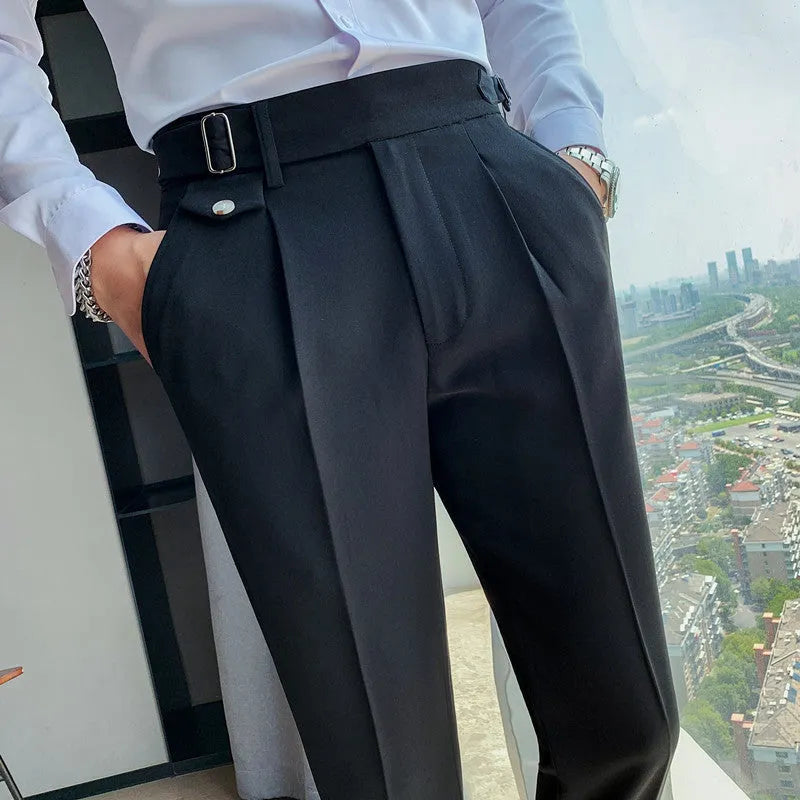 Men's straight-leg casual trousers in a solid colour on a neutral background.