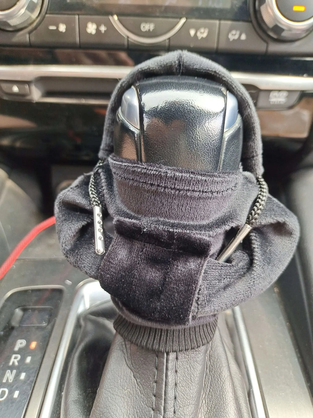 Pure cotton gear lever sweater decoration in red, black, white, orange, pink, and peacock blue.
