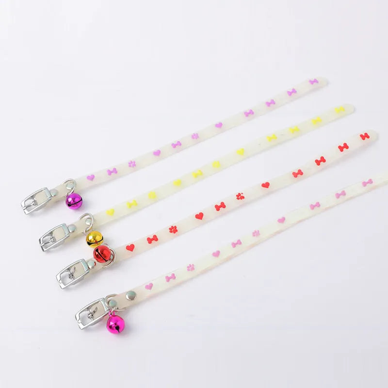 Glow in the dark adjustable silicone cat collar with metal bell in love style design