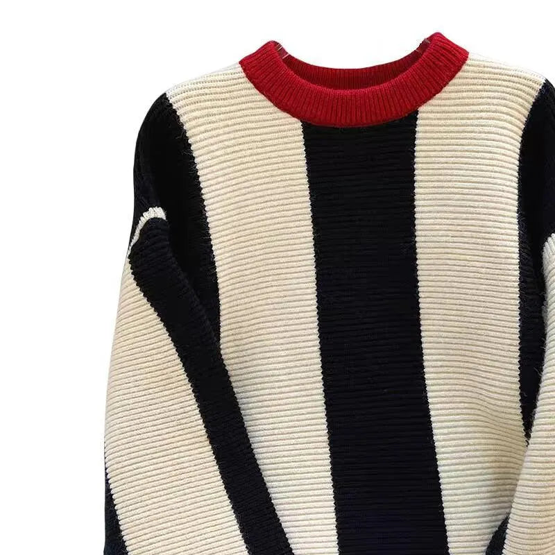 Women's cashmere striped pullover sweater with contrast colours and round neck