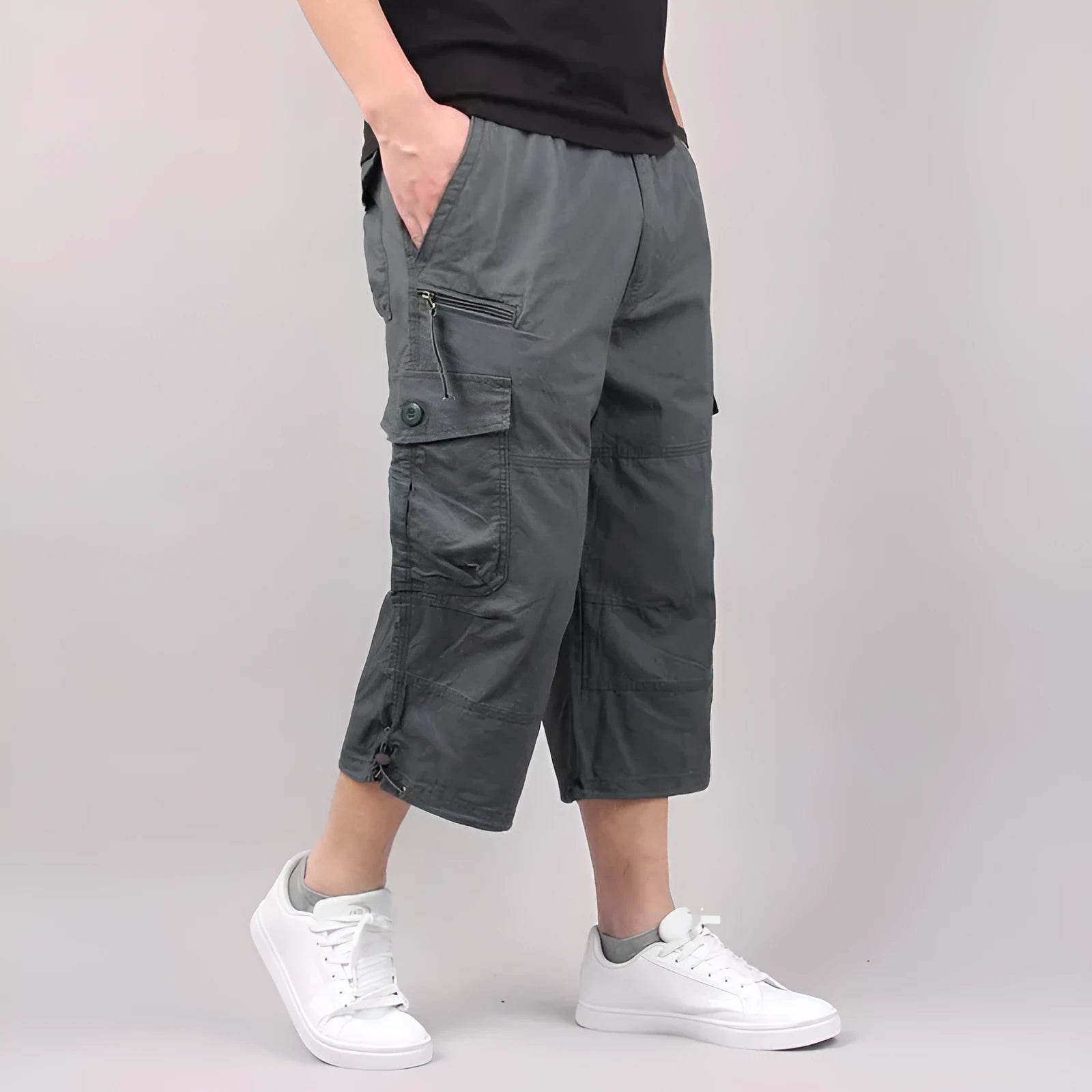 Man wearing loose khaki cotton cropped pants for sports