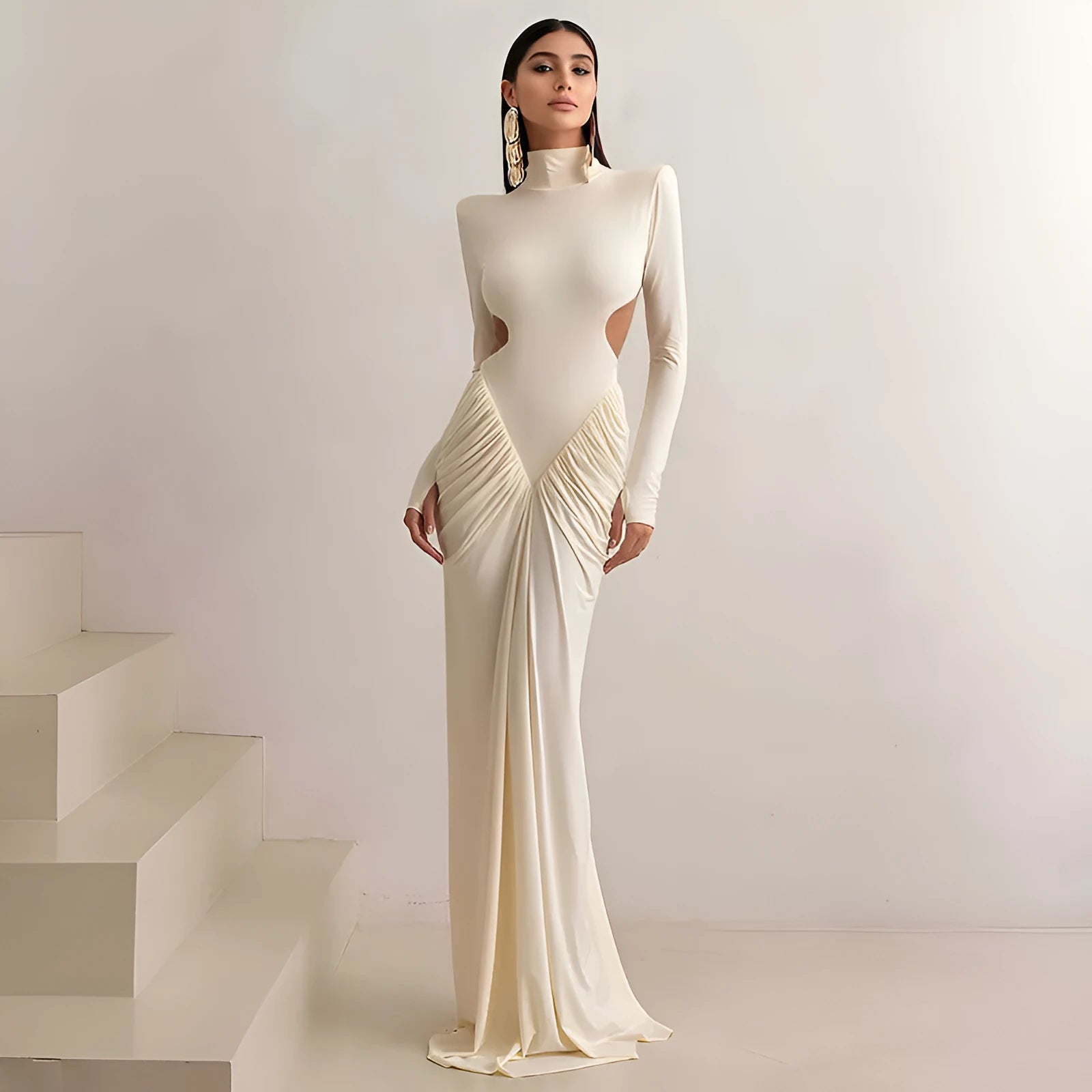 Long sleeve slim fit pleated backless dress with a high collar in a solid colour.