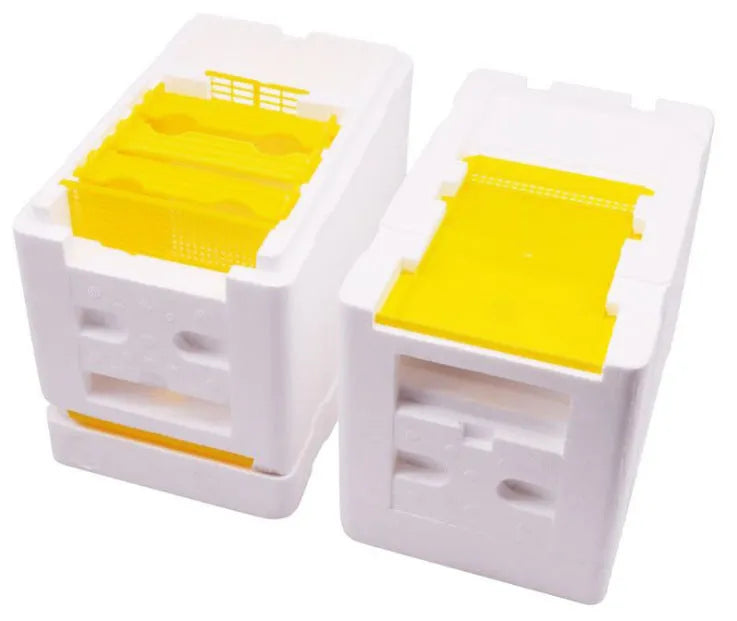 Three white EPS foam mini delivery boxes for beehive management and queen bee introduction