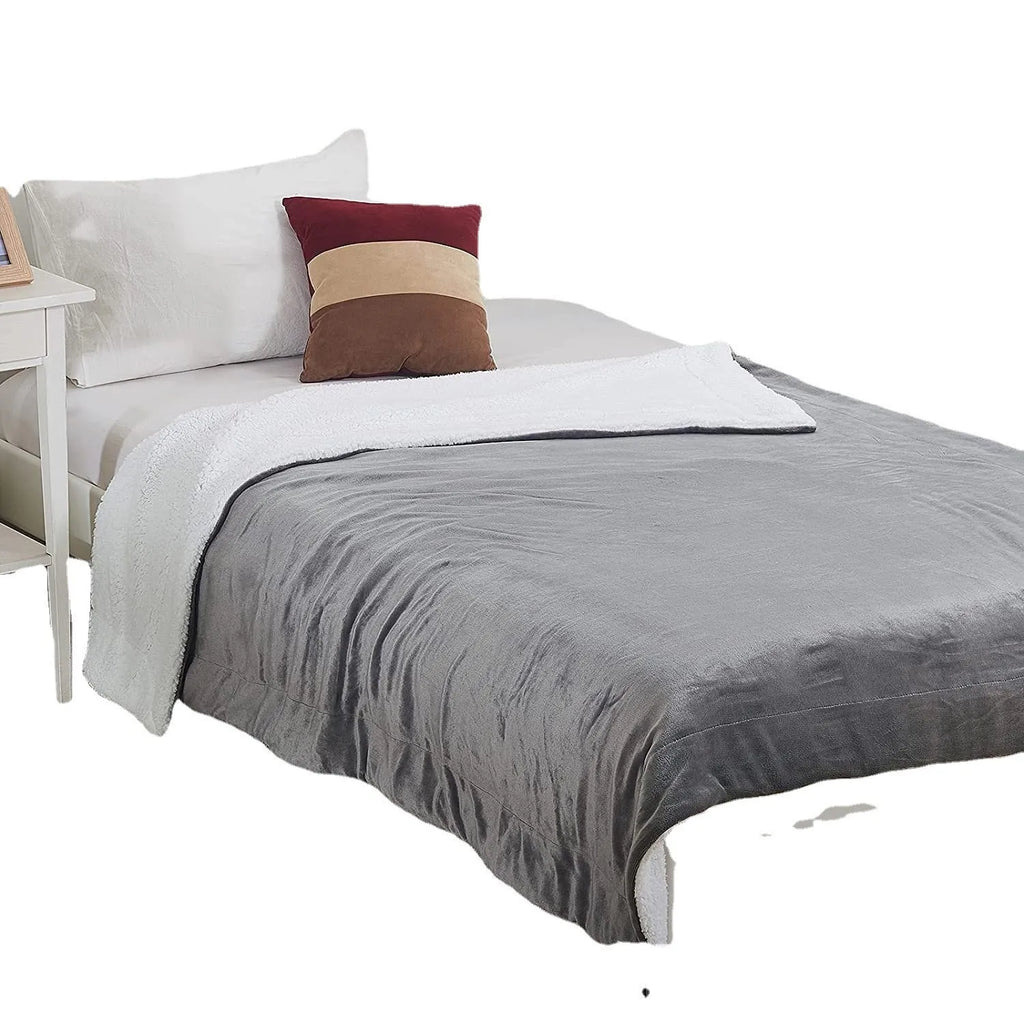 Grey, brown and white USB electric heating blanket with intelligent temperature control, size 70x100 cm.