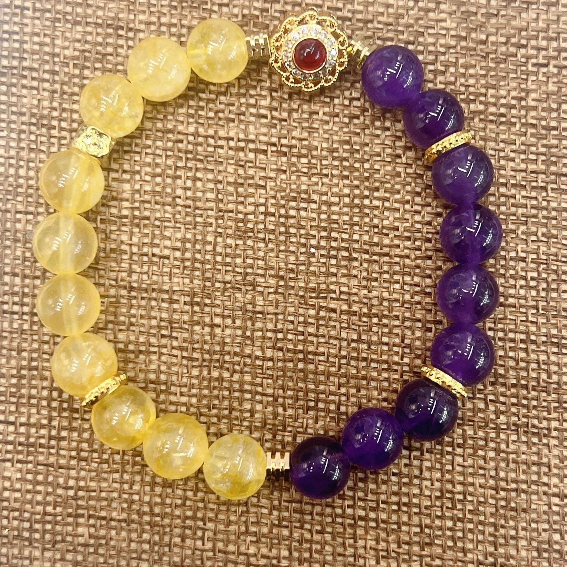 Handmade yellow and purple amethyst crystal bracelet for women with manual craftsmanship