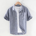 Men's casual linen shirt with square collar and short sleeves in raw jute colour.