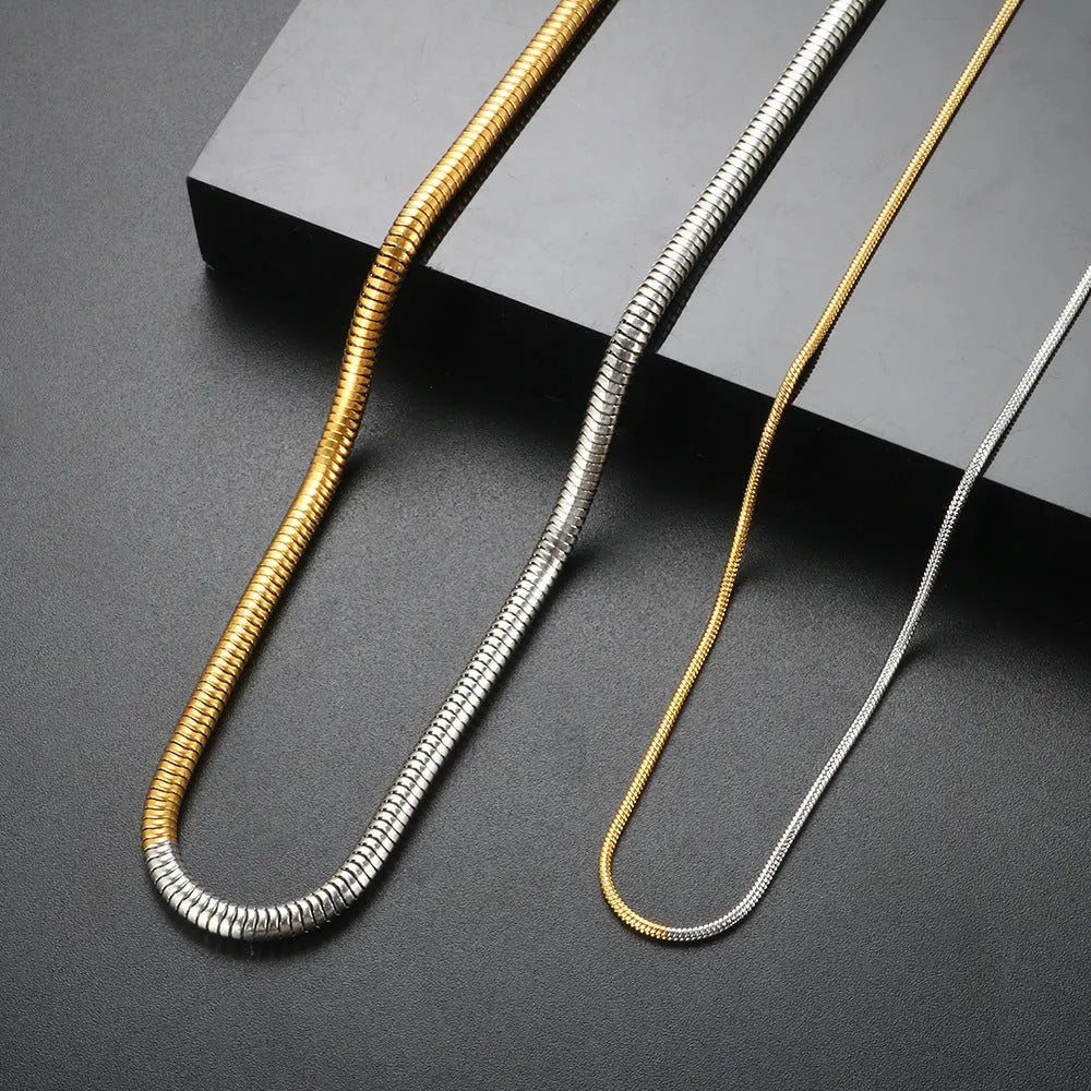 Women's stainless steel snake bone chain necklace with 3mm cold golden plating and geometric design