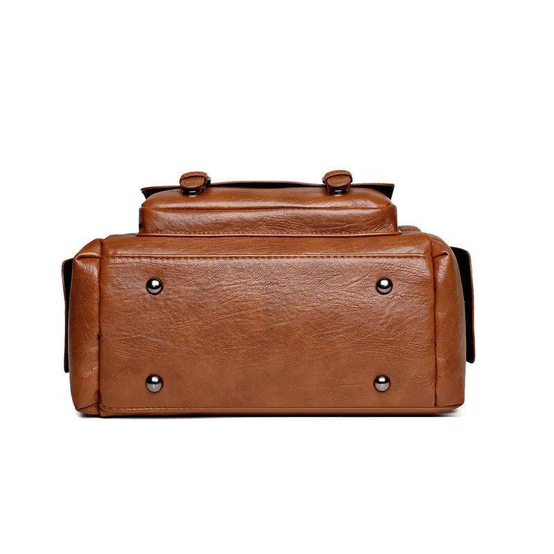 Vintage PU messenger bag in horizontal square shape with contrast stitching