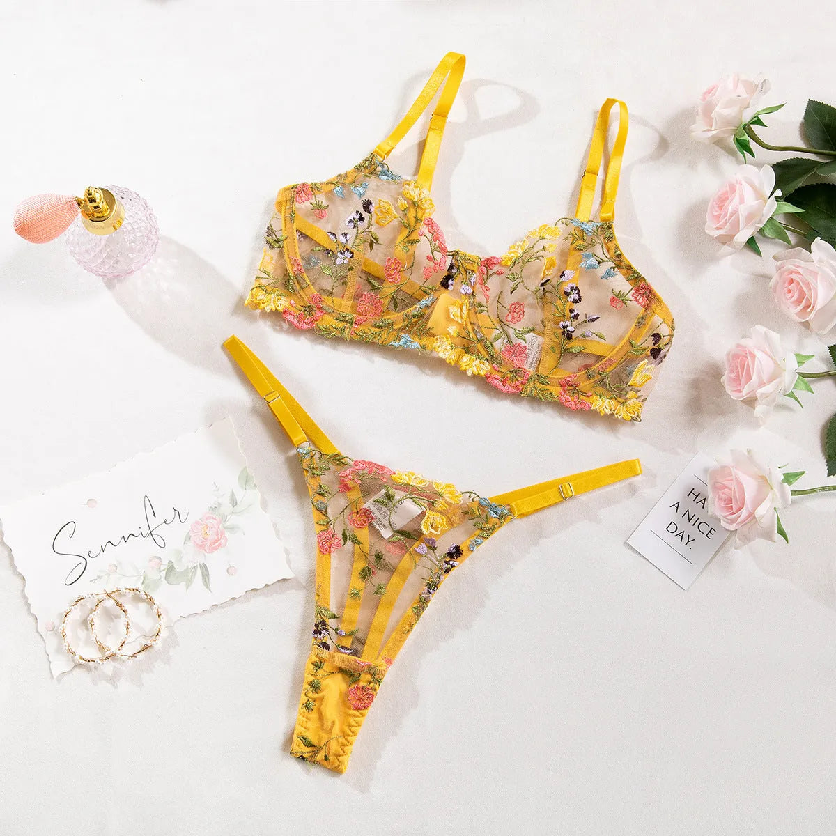 Floral single layer bra with steel ring and matching T-back underwear in mesh fabric