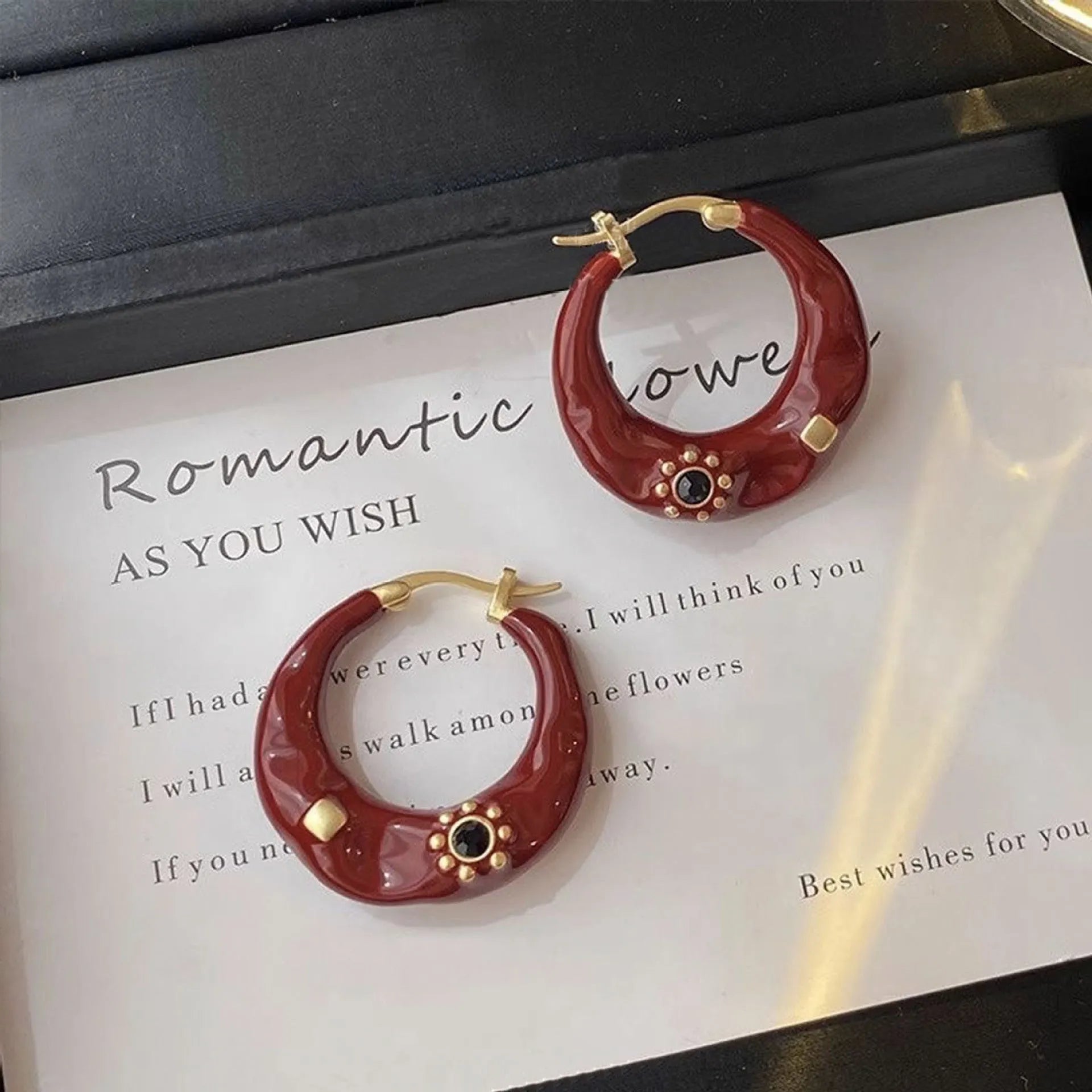 Retro style alloy ear studs with rhinestone decoration in black and red colours