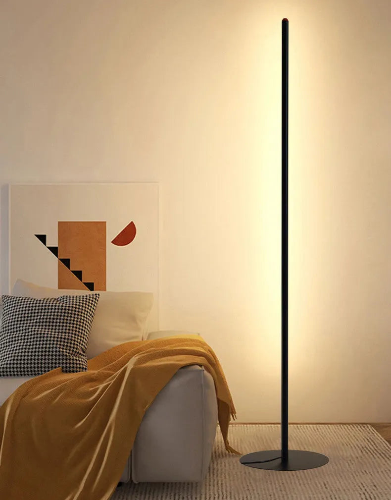 Vertical aluminium alloy floor lamp with LED light in modern minimalist style