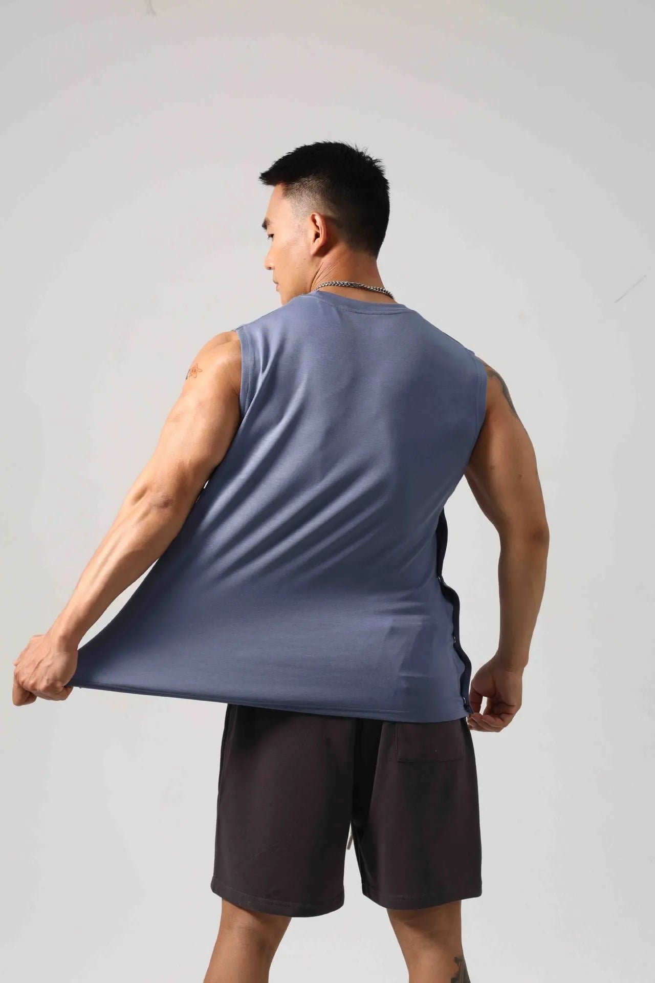 Korean style men's cotton fitness vest with hidden hook side openings in solid colours
