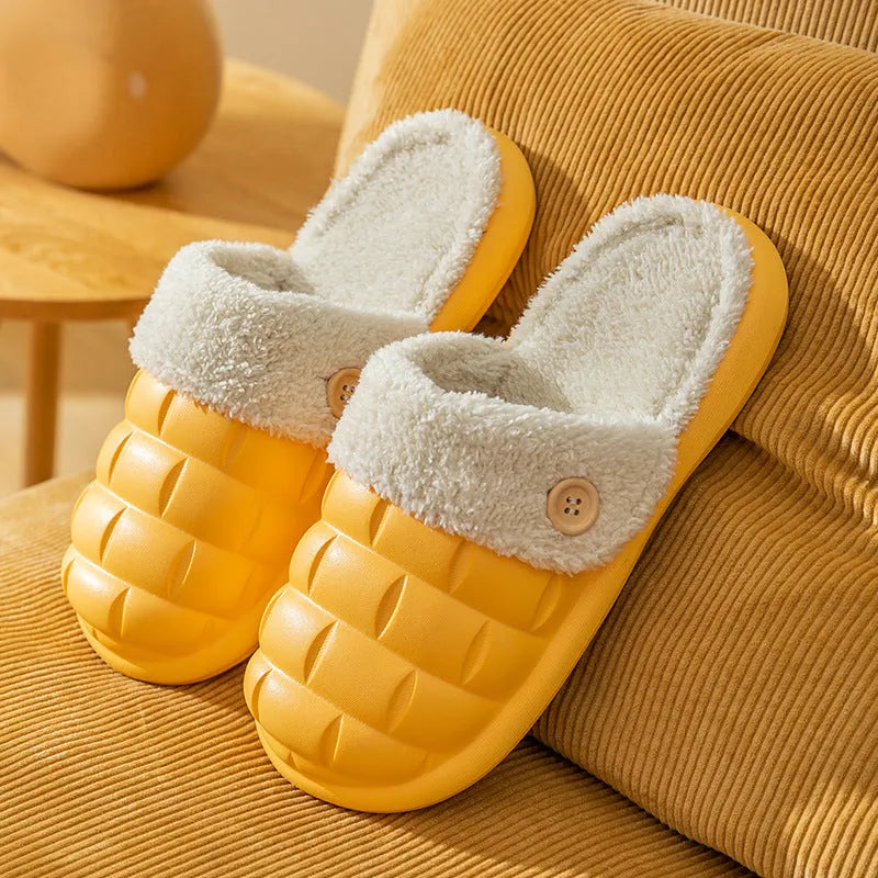 Women's plaid detachable slippers with plush lining and anti-slip sole in multiple colours.