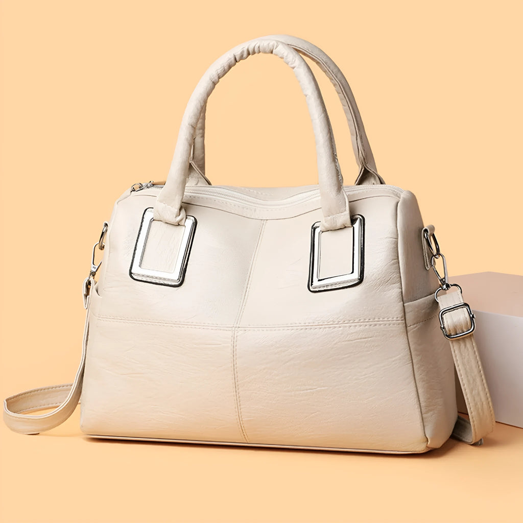 Women's large capacity shoulder bag in horizontal square design with internal organisation compartments