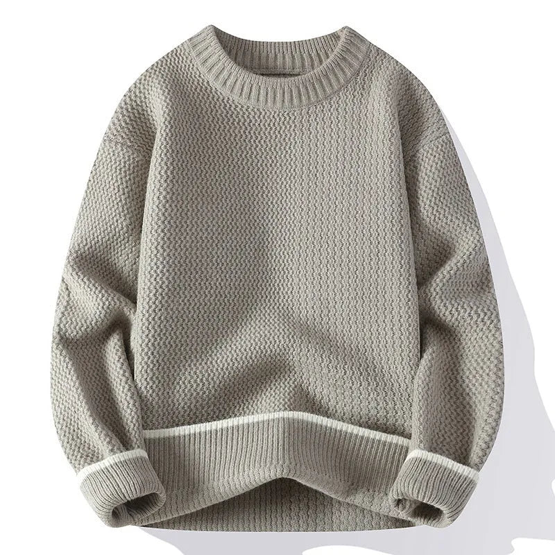 Men's round neck polyester blend sweater in loose fit with long sleeves