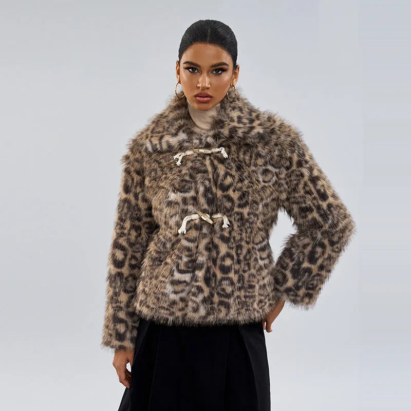 Women's leopard print polyester coat with regular sleeves and normal length