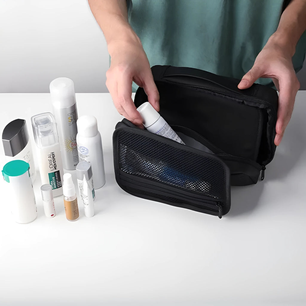 Multi-functional wet dry separation storage bag in Oxford cloth with business travel styling