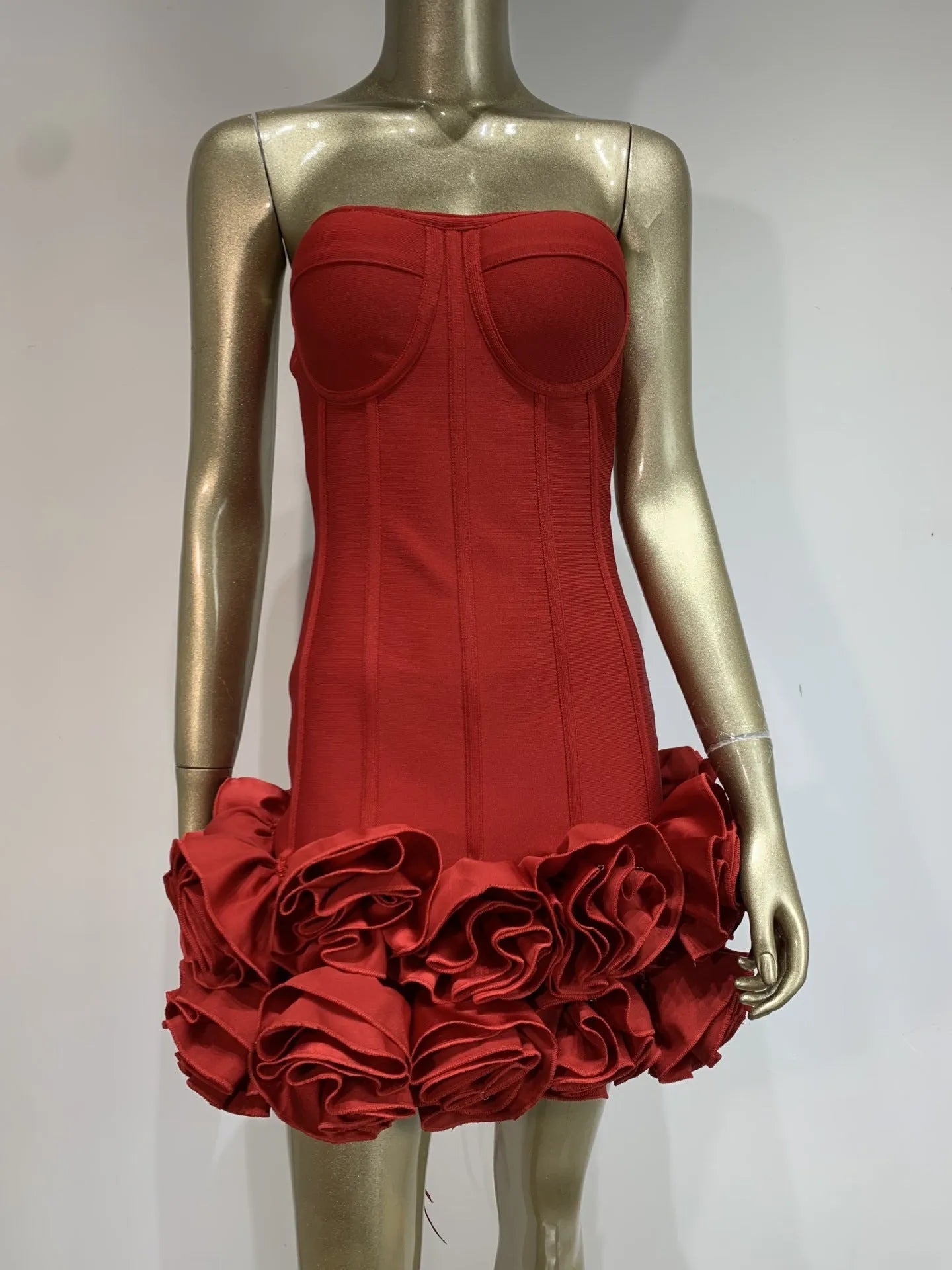 Women's solid colour urban style polyester dress in red, white, or black with mid waist