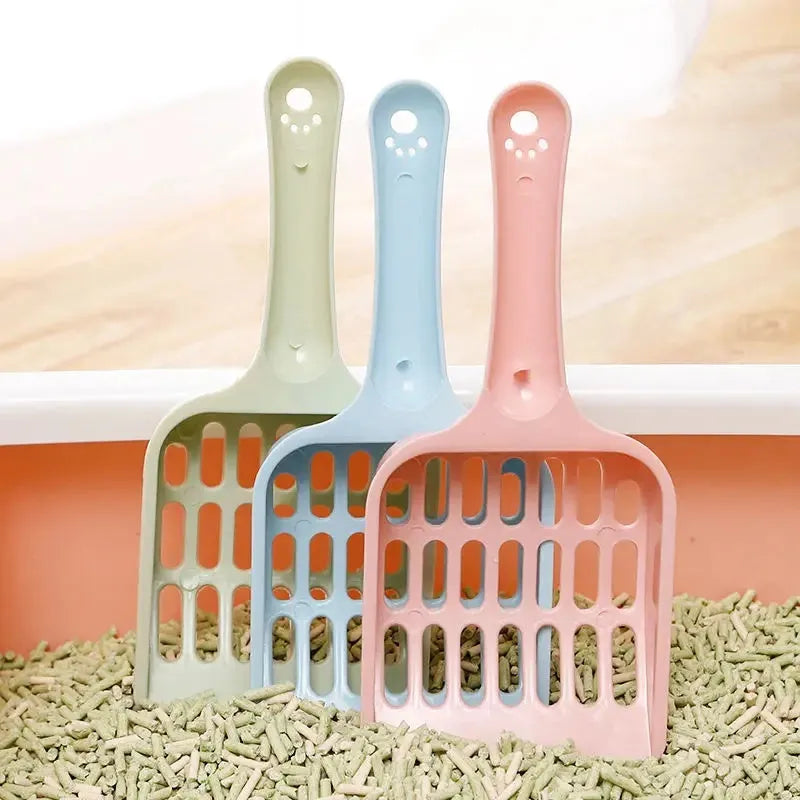 Blue plastic cat litter scoop with 20cm long handle for pet hygiene cleaning