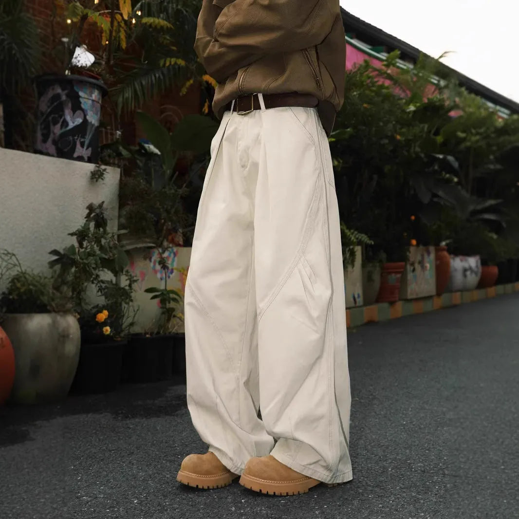 Men's straight cut pleated trousers in apricot colour with elastic waistband