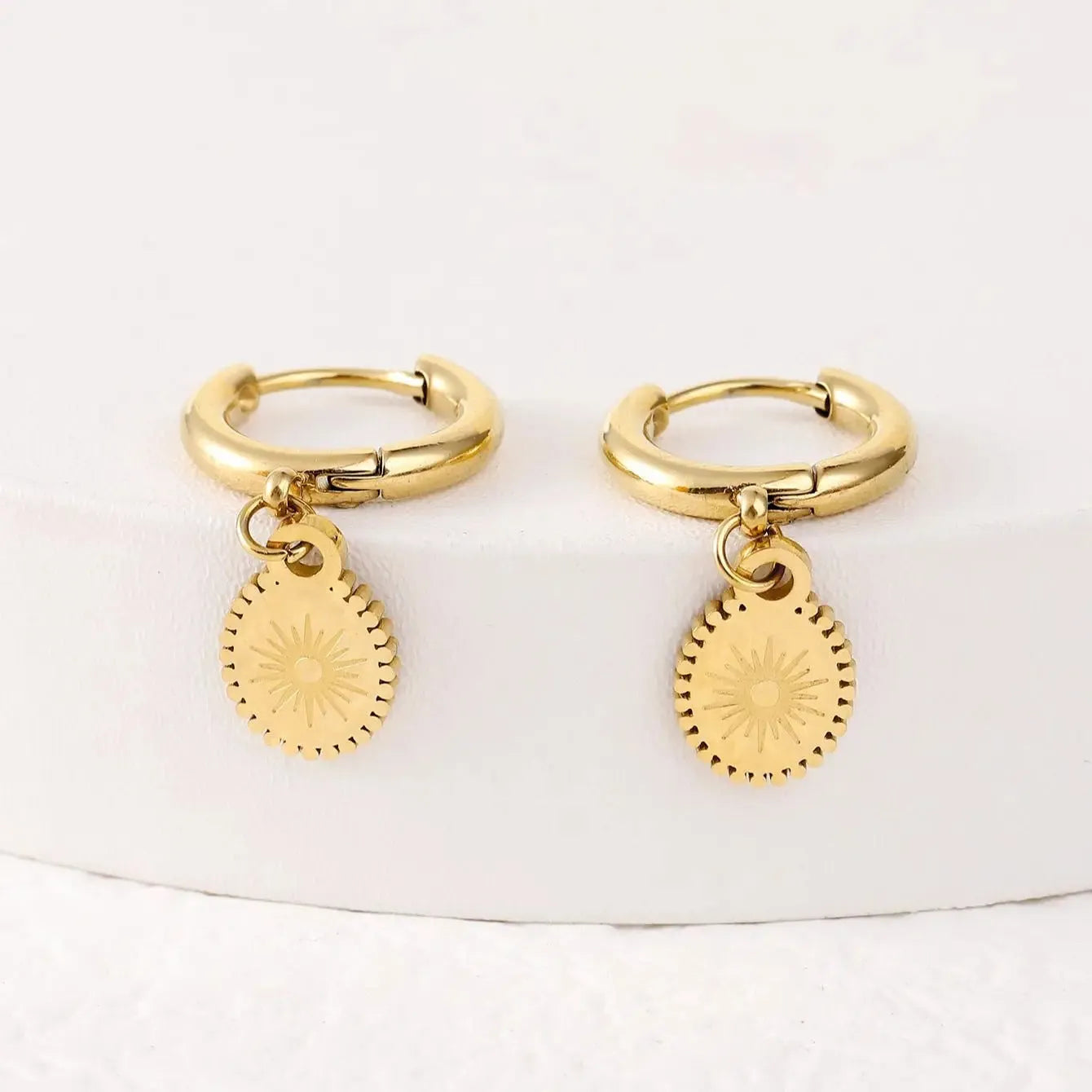 Stainless steel geometric earrings with ellipse design elements in colour XY-EH005