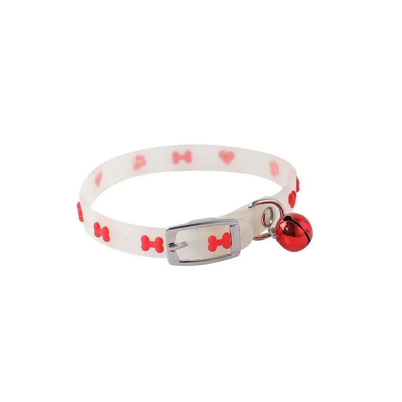 Glow in the dark adjustable silicone cat collar with metal bell in love style design