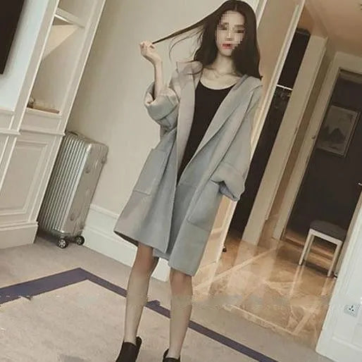 Plus size women's loose fit thin cotton coat with lace detail in black colour