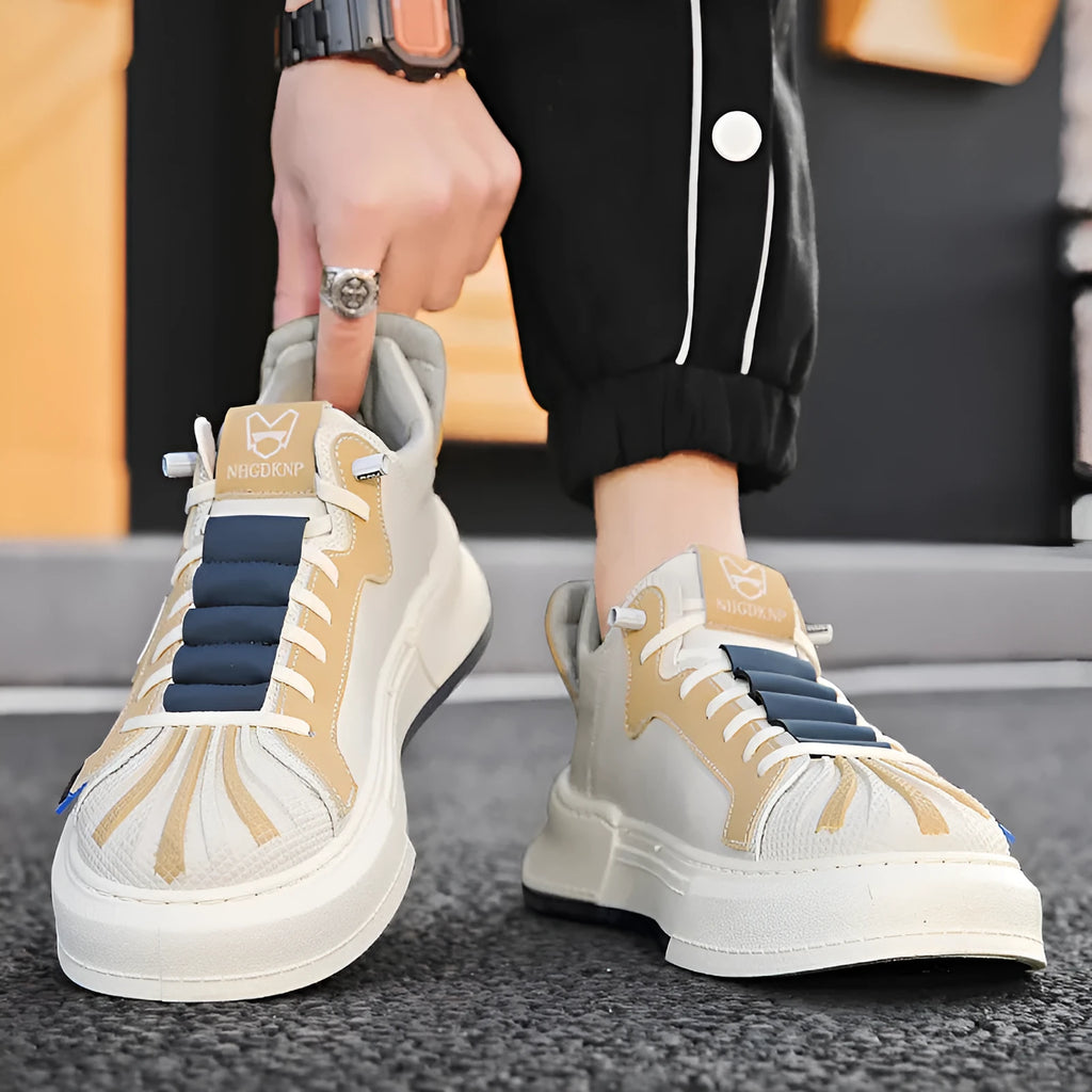 Men's beige low-top sneakers with elastic band and round toe on a white background